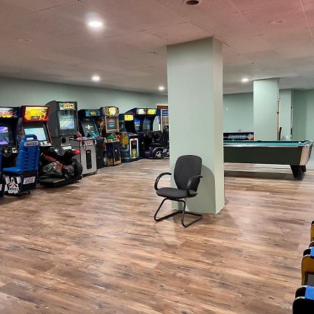 Days Inn By Wyndham Lincoln Bagian luar foto