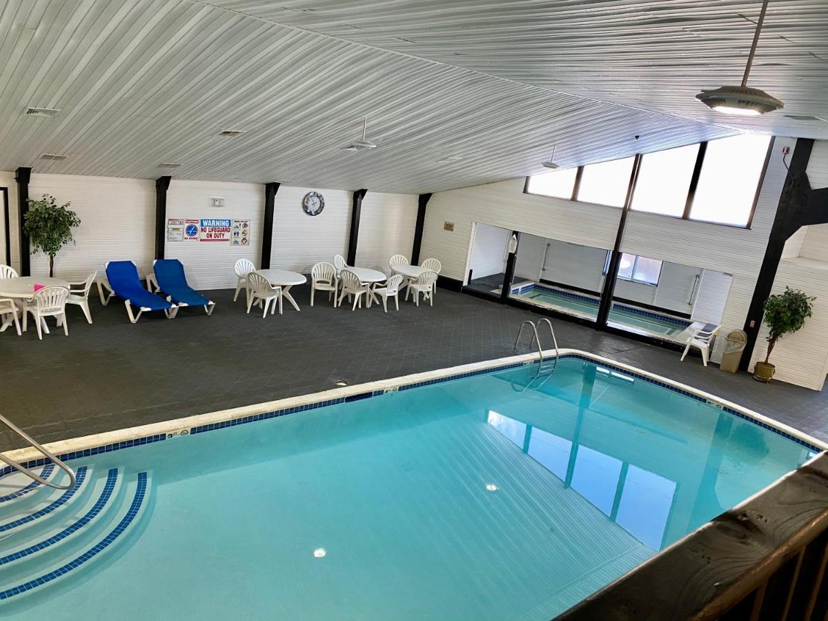 Days Inn By Wyndham Lincoln Bagian luar foto