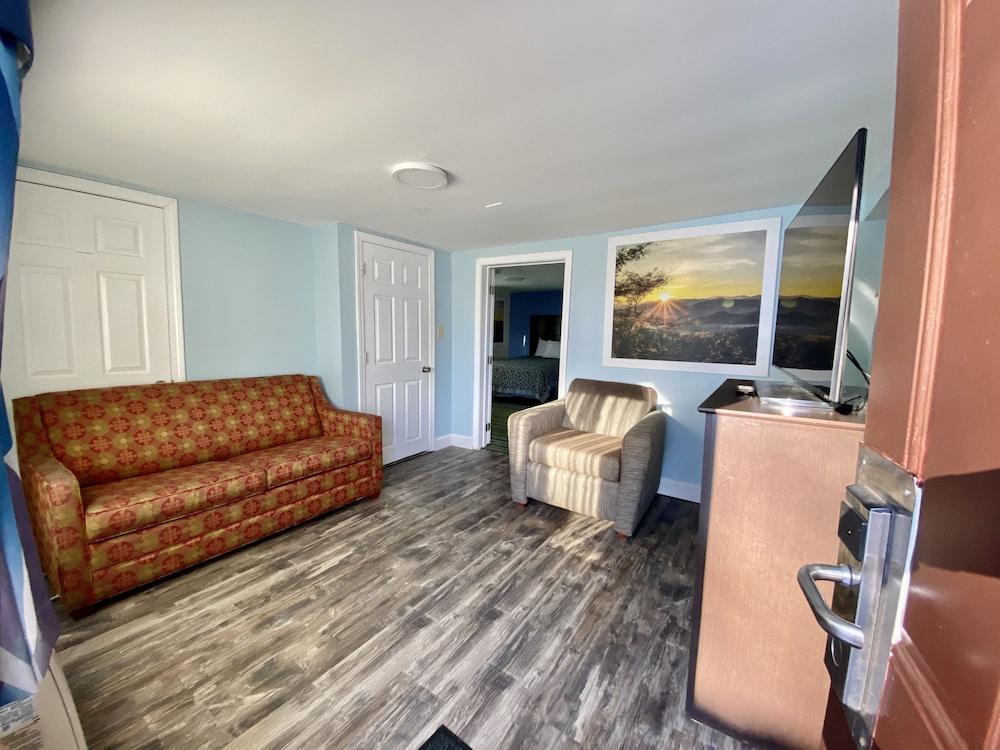 Days Inn By Wyndham Lincoln Bagian luar foto