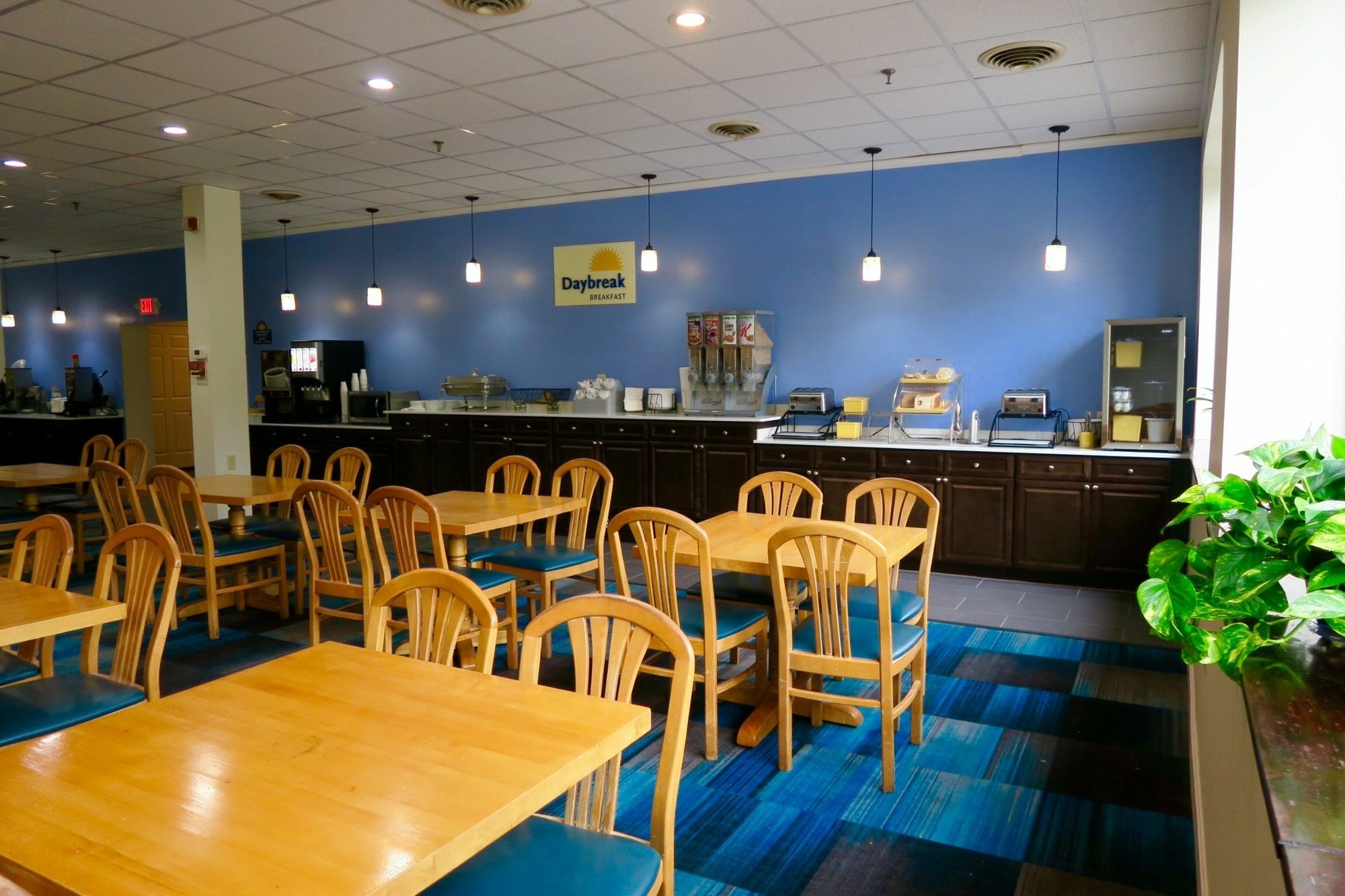 Days Inn By Wyndham Lincoln Bagian luar foto